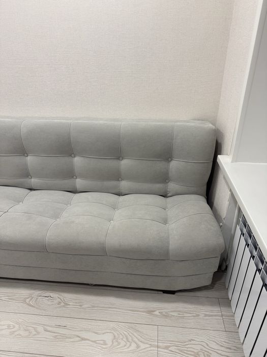 Продам диван, почти новый