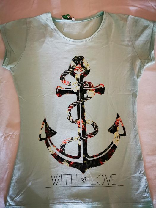 РАЗПРОДАЖБА на тениски