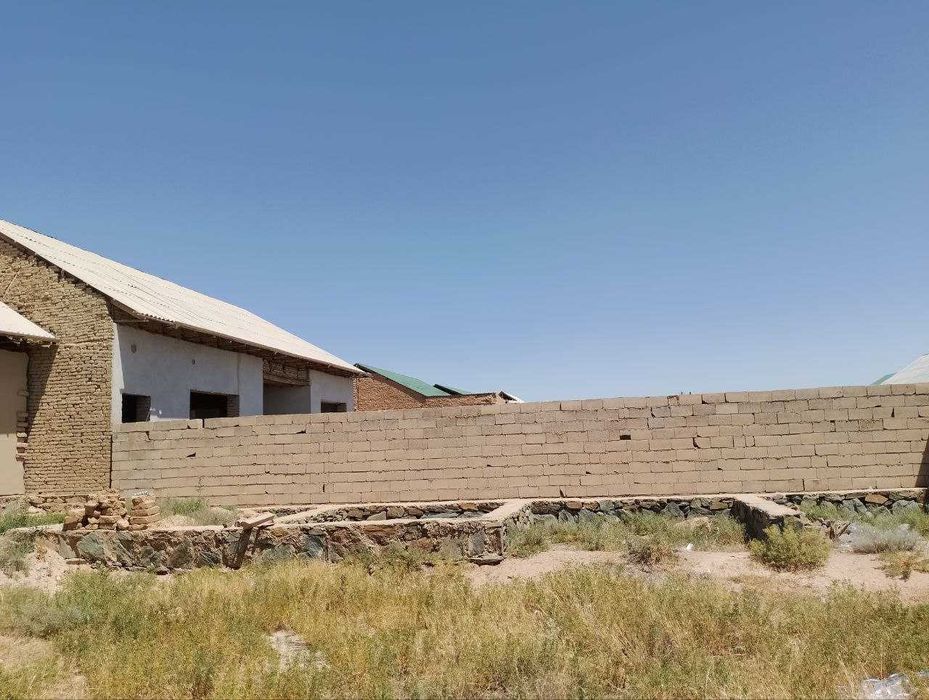 Навоий шахари фарход Савхозда ховли сотилади 4*сутих