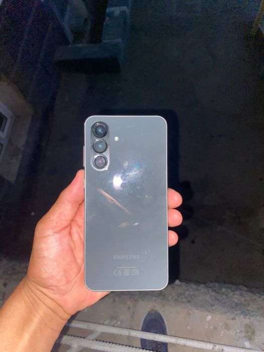 Samsung A56 5G iishlashi ideal biroz chetida chaqasi bor xolos