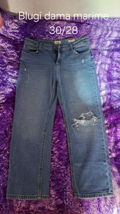 Blugi dama marimea M/L aproape noi