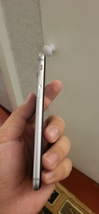 Срочно продам IPhone 6
