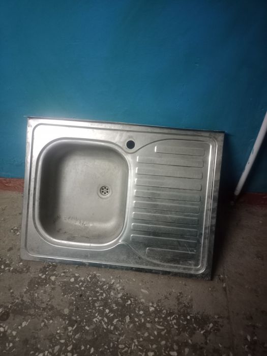 Продам мойку на кухню