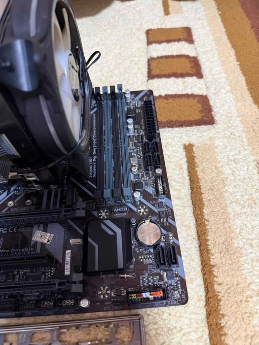 Kit placa baza B360M + i7 9700