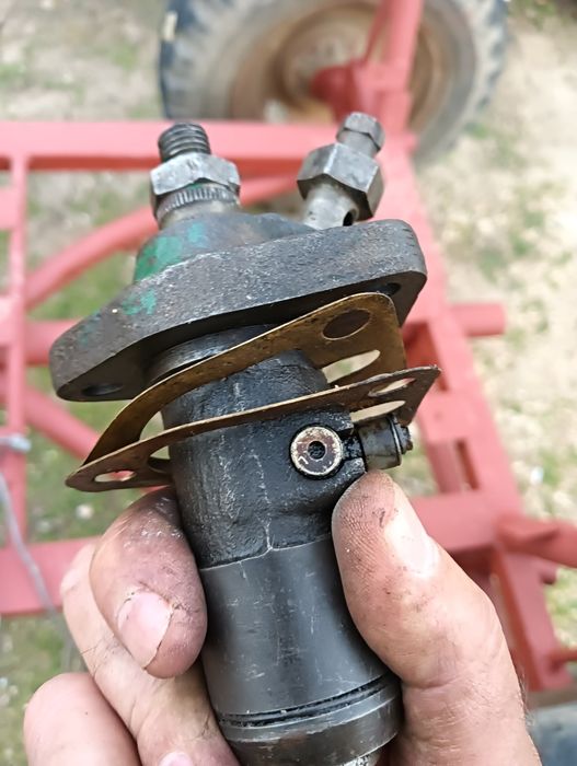 Pompa injector conducta