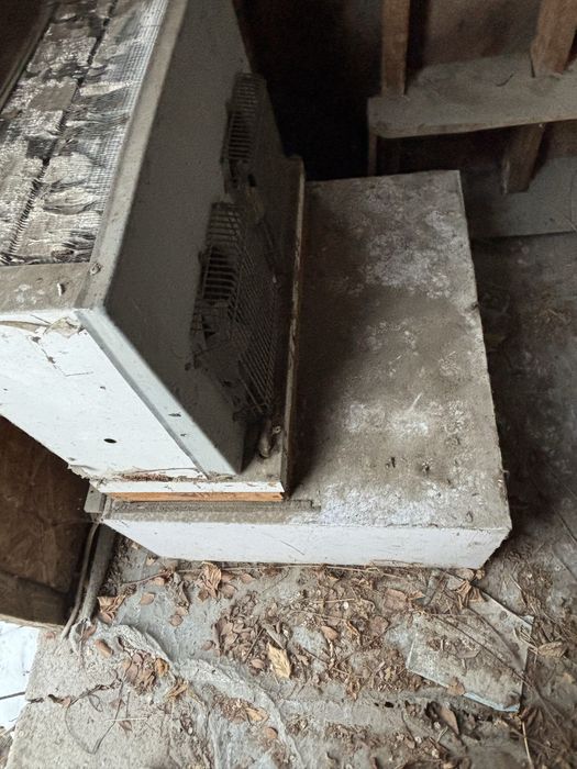 Прадается морозильная камера