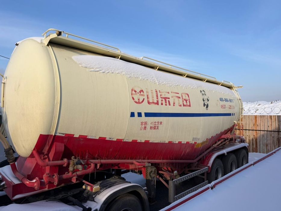 Продается Цементовоз 45 кубовый .