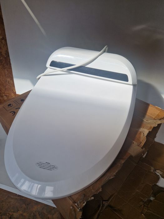 Capac de WC smart cu bideu