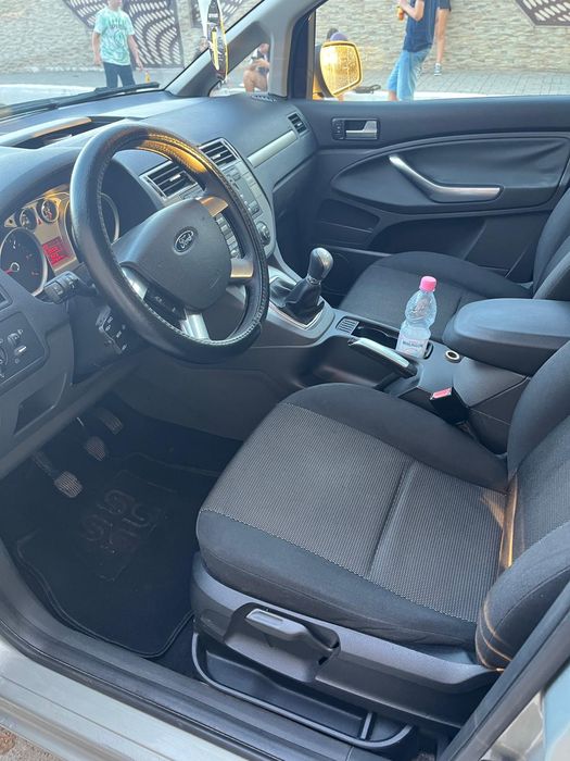 Vând Ford  C Max