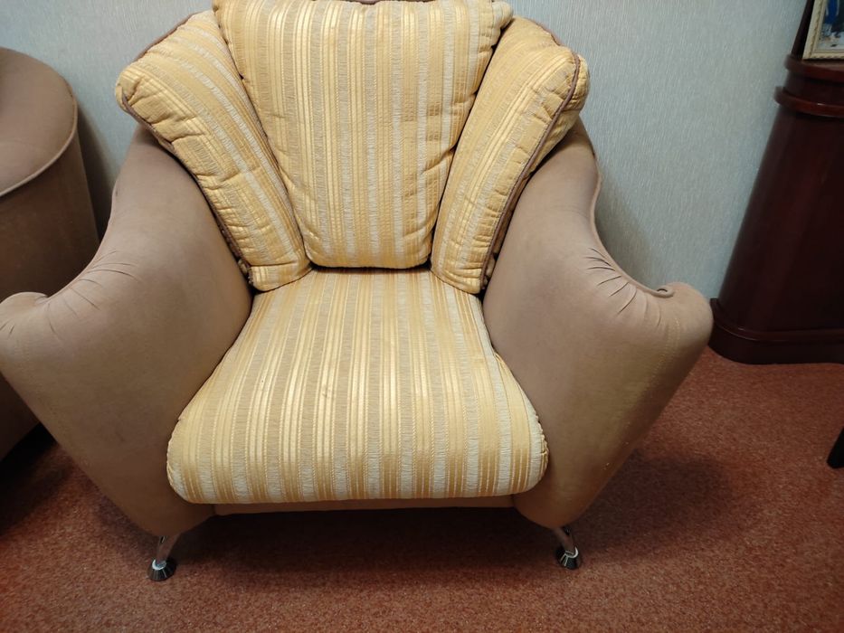 Раскладной диван с креслом