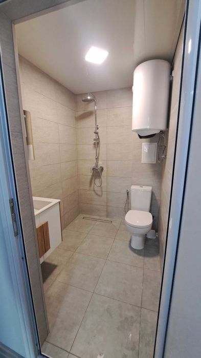 Дава се под наем Тристаен апартамент в Варна, Аспарухово - 74 кв.м за 663 € - Снимка #12