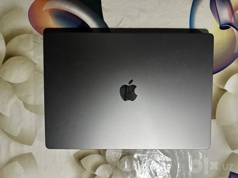 Macbook pro m1 16 512/16