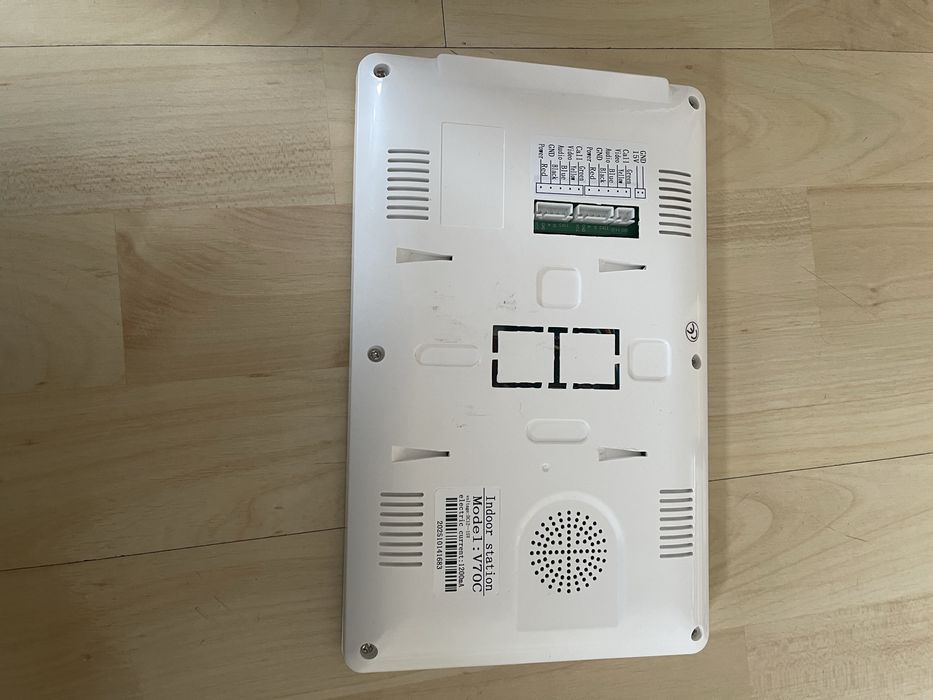 Новый видеодомофон нерабочий