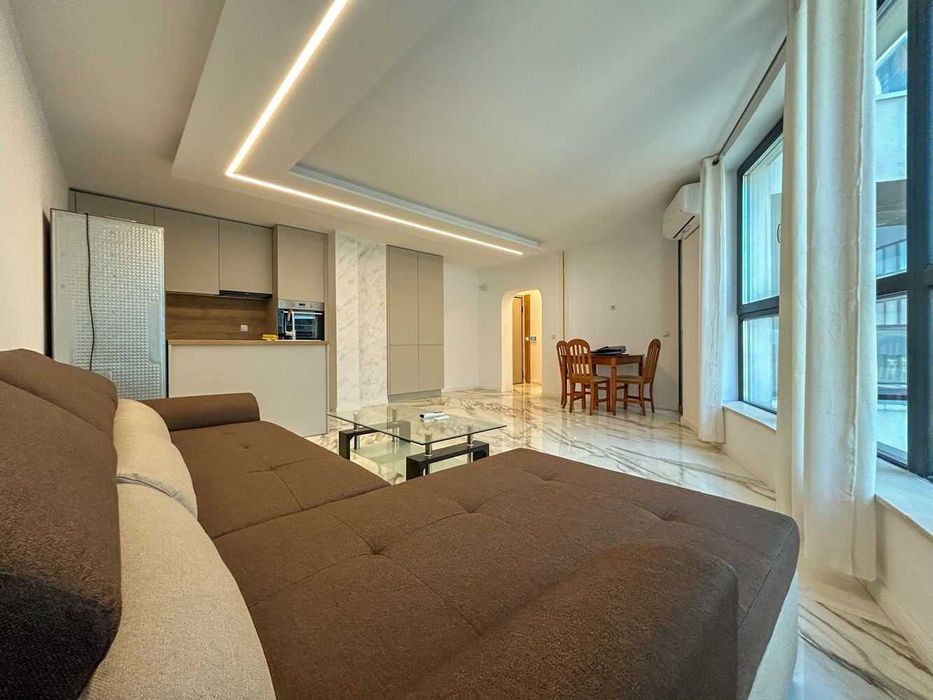 Дава се под наем Двустаен апартамент в София, Витоша - 70 кв.м за 686.97 € - Снимка #1