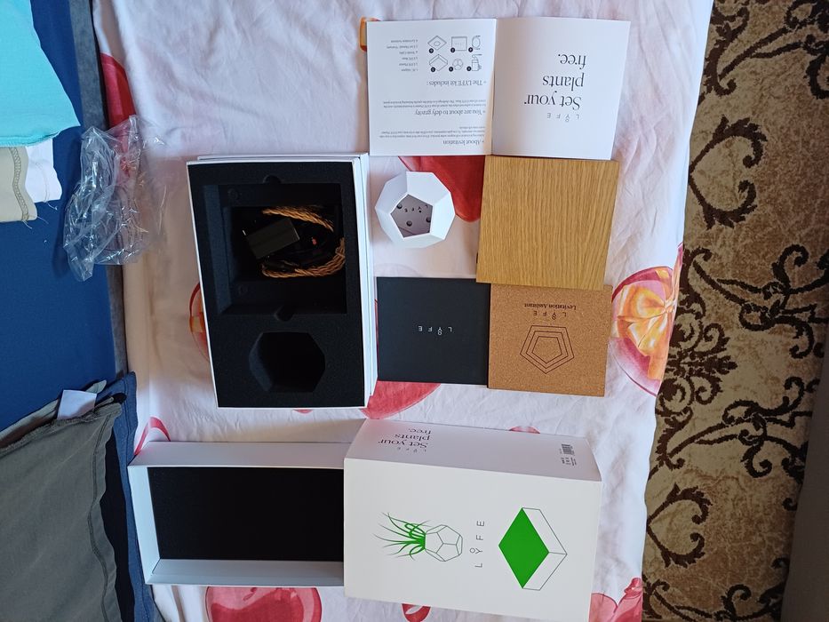 Цветочница на магните продам