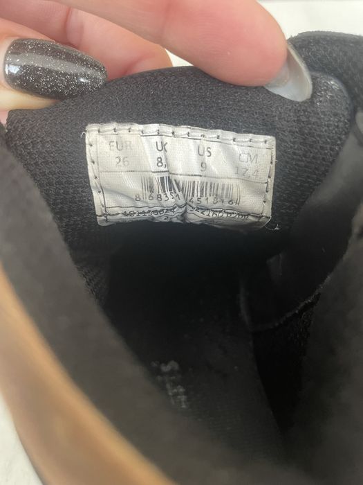 Боти за момче 26-ти номер