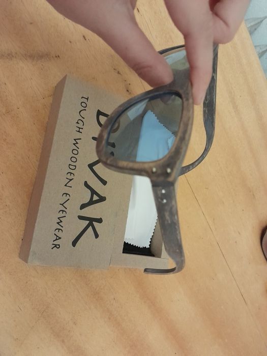 Слънчеви очила DIVAK с дървена рамка