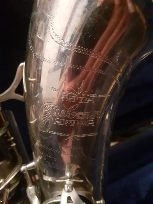 Vând saxofon tenor Guban