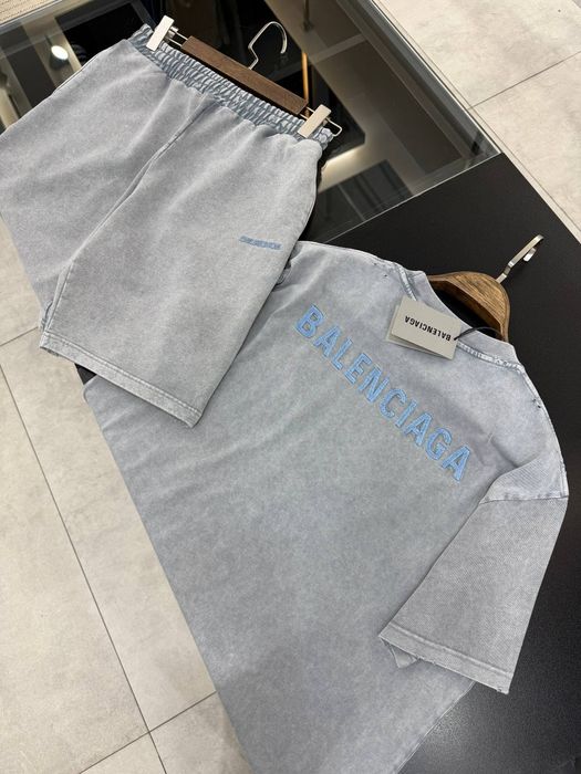 Мъжки къси екипи различни модели