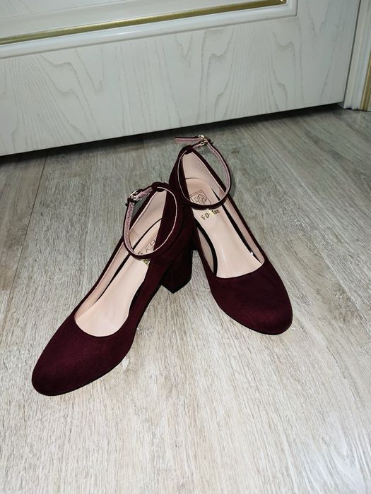 Tufli Каблук oyoq kiyim