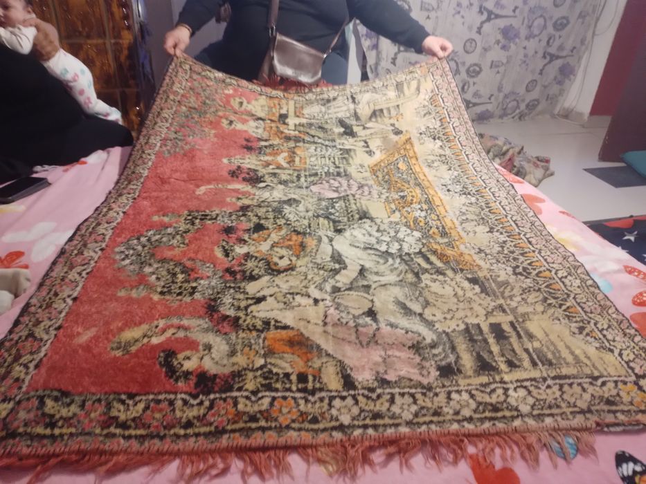Vand carpete răpirea din serai