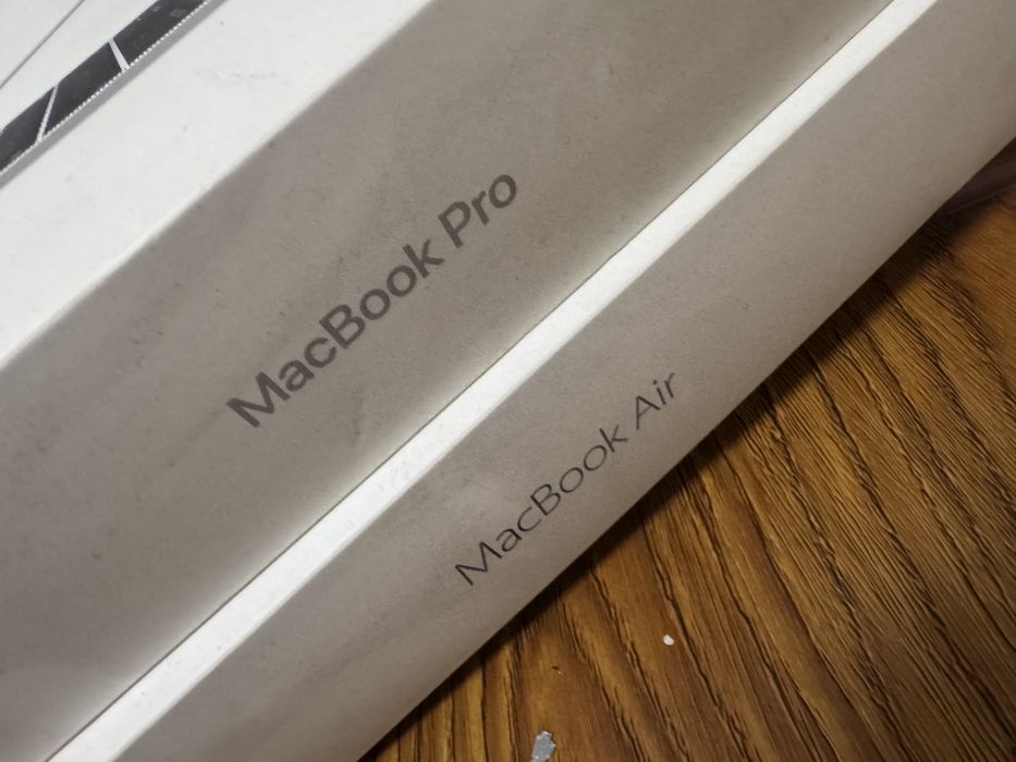 Продам коробки разные модели телефона