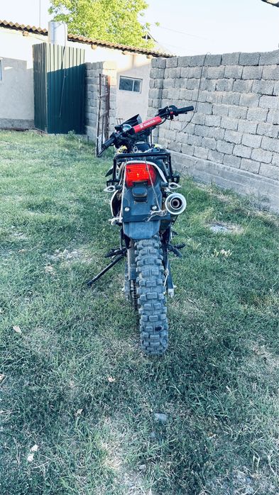 Мотоцикл эндуро 250куб