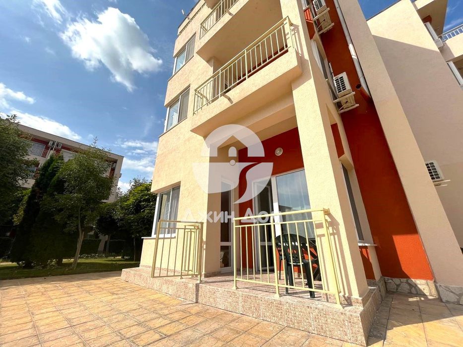 Продава се Двустаен апартамент в к.к. Слънчев бряг - 65 кв.м за 1250 €/кв.м - Снимка #6