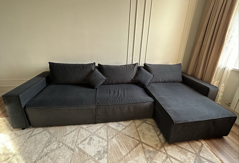 Угловой диван темно серый