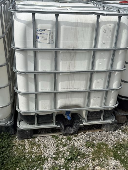 Vand bazine IBC 1000l perfecta stare de functionare