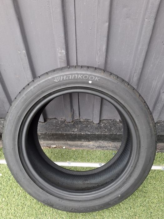 O anvelope de vară HANKOOK 225 /50 R18 runflat