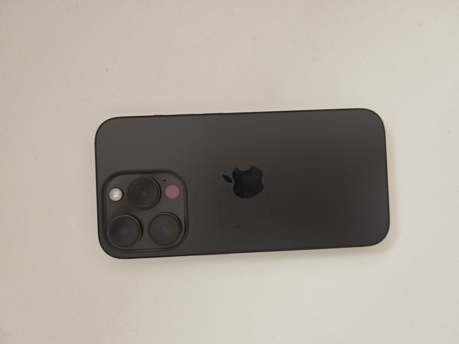 iPhone 15 pro 256гб