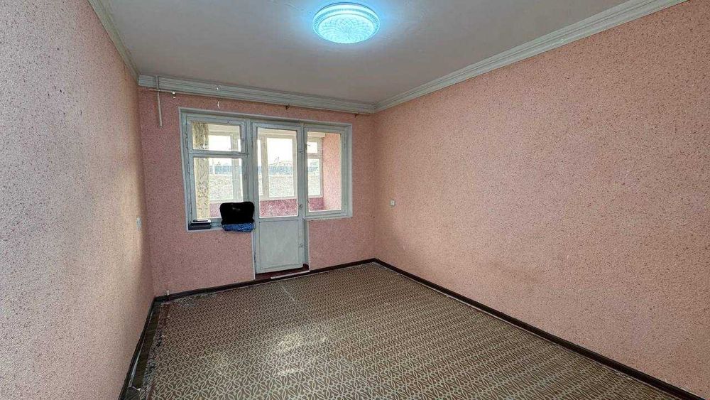 Киргили Гулшан магазини 2 қаватда 2 хонали квартира сотилади. ID: 1467