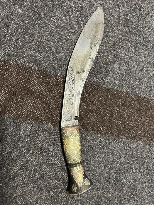 непалско угри рична изработка