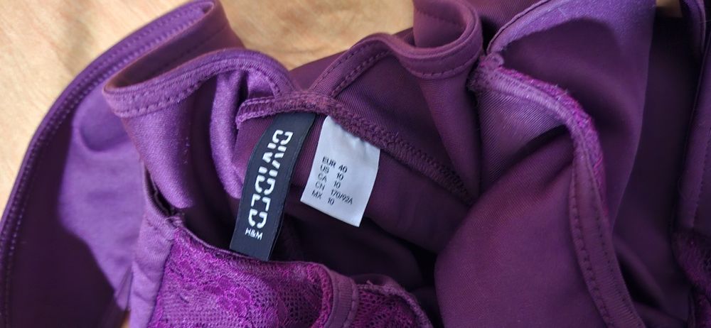 Елегантна рокля Бордо H&M