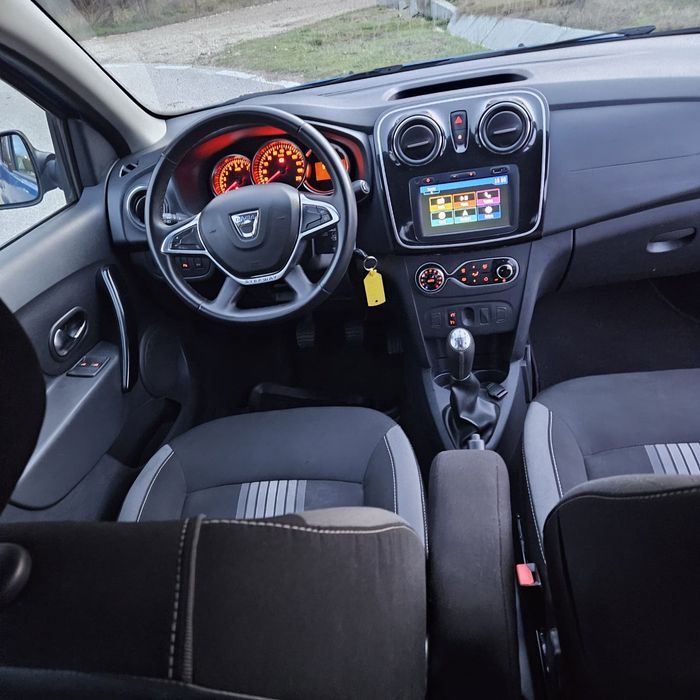 Dacia Sandero Stepway 2018 0898 benzina