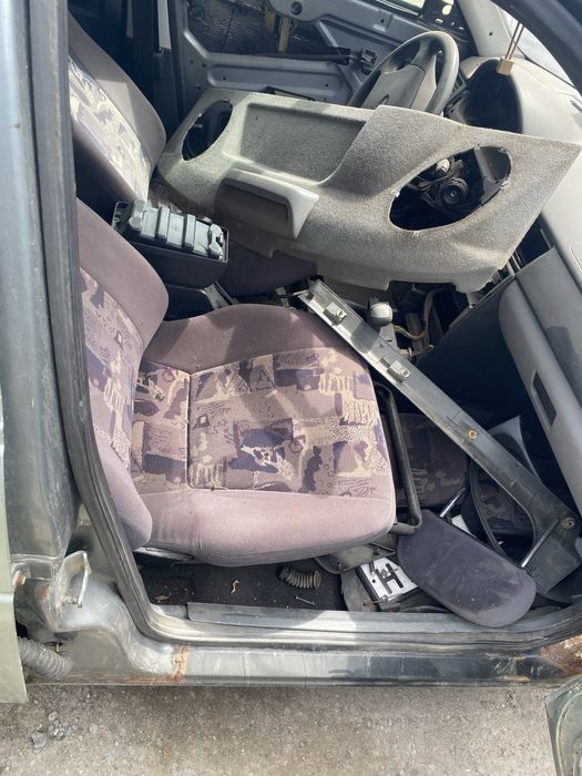 Приора по запчастям