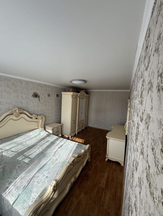 Гарнитур спальный