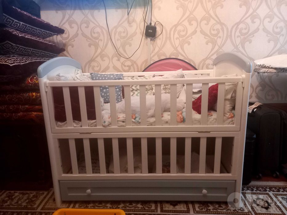 Detski kravat sotiladi.
