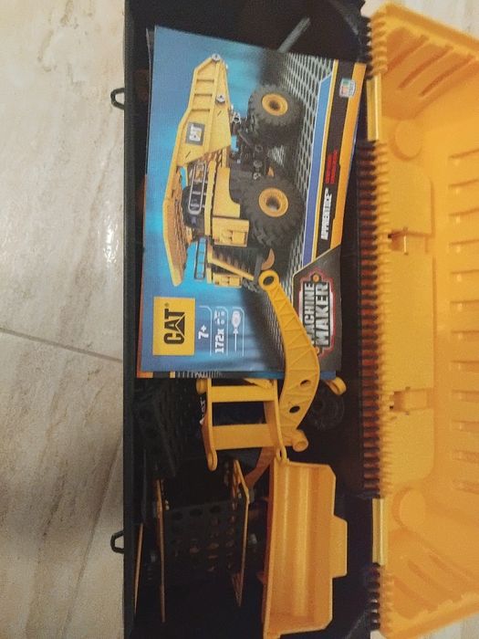 Cutie cu piese de construit 3in1