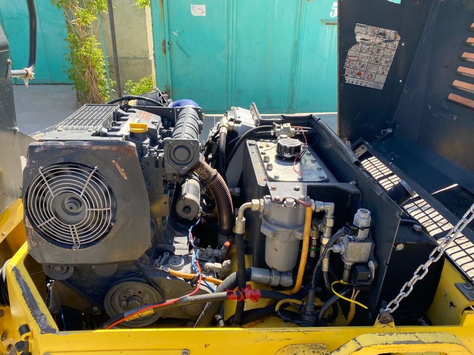 Продам Каток Bomag bw138