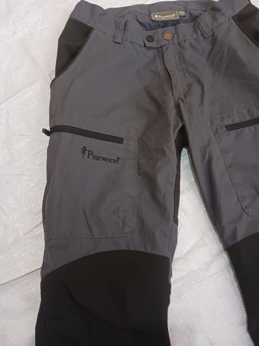 Pantaloni Pinewood mărimea 46