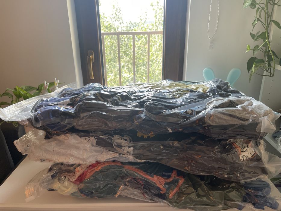 Lot haine peste 120 piese pentru baietel varsta 2-3 ani, marimea 92-98