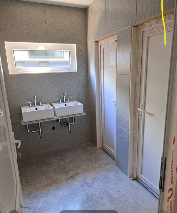 Închiriez  hala zona industrială