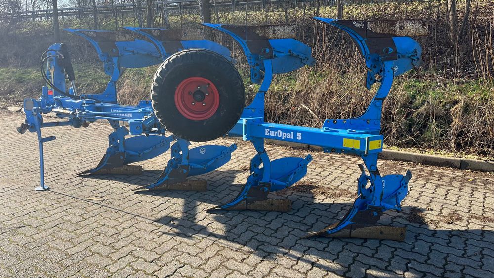 Lemken Europal 5 Omoch/plug Puma , Arion, New Holland, Belarus tortadi