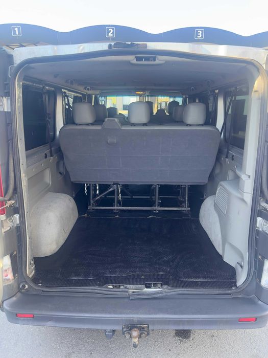 Opel Vivaro,2011,  8+1 locuri, model lung, 2.0 diesel, 125 cp