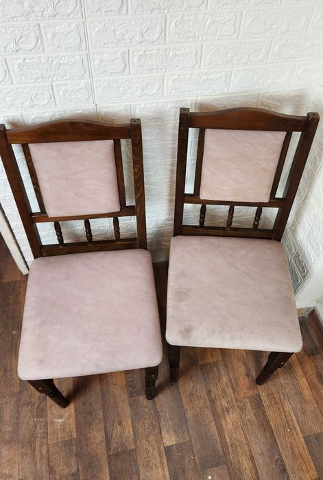 Дървени трапезни столове