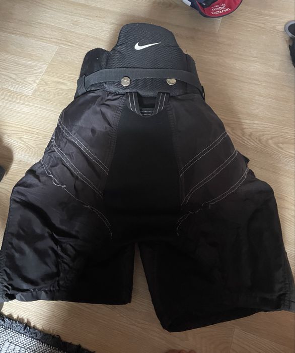 Шорты хоккейные