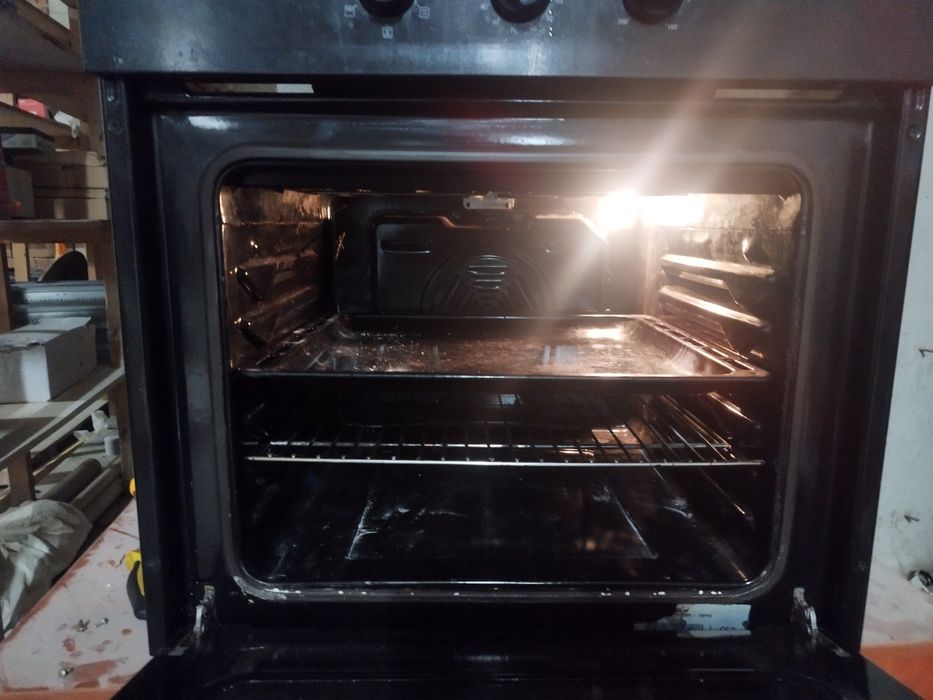 Продавам фурна Crown