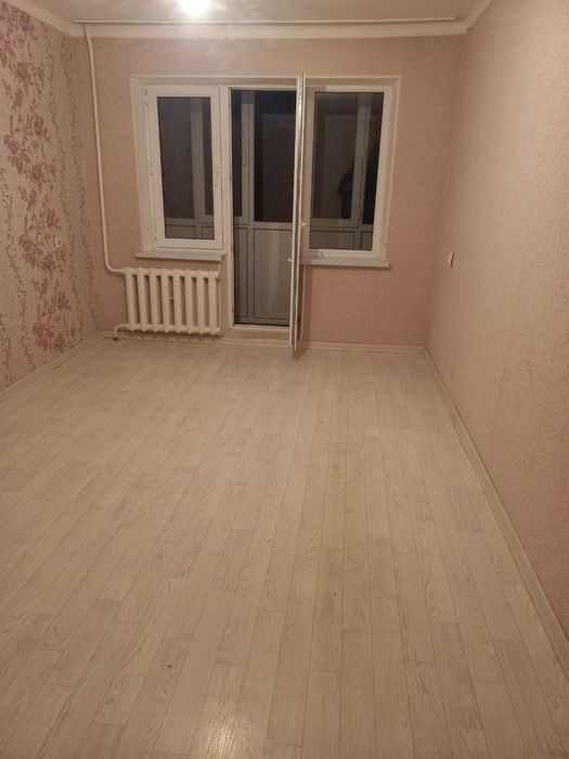 Сдам в аренду 4 комн. Квартиру